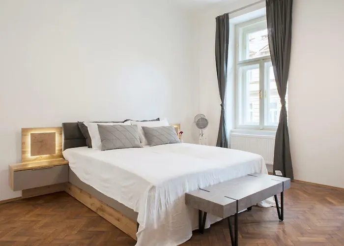 Kent Ridge Loft