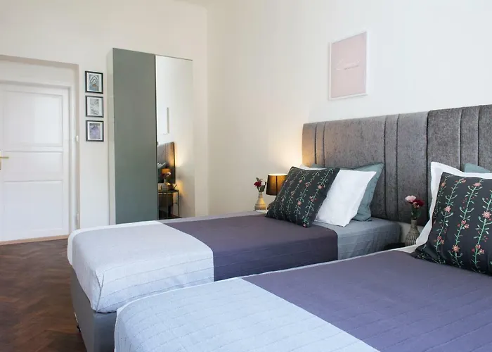 Kent Ridge Loft *